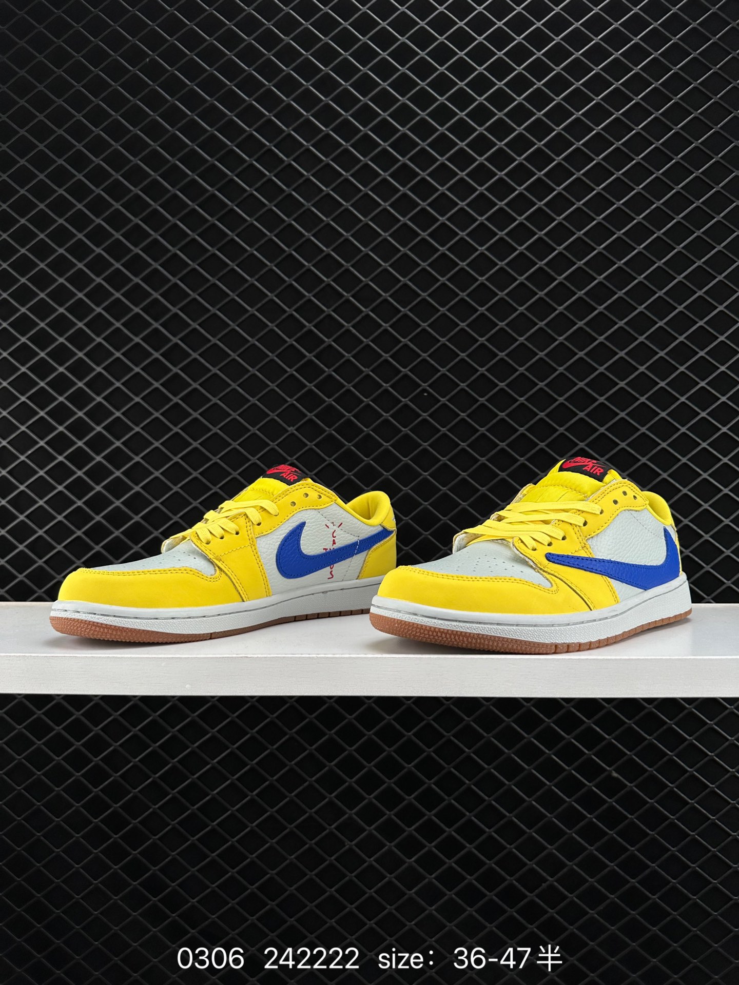 Travis Scott x Air Jordan 1 Low 